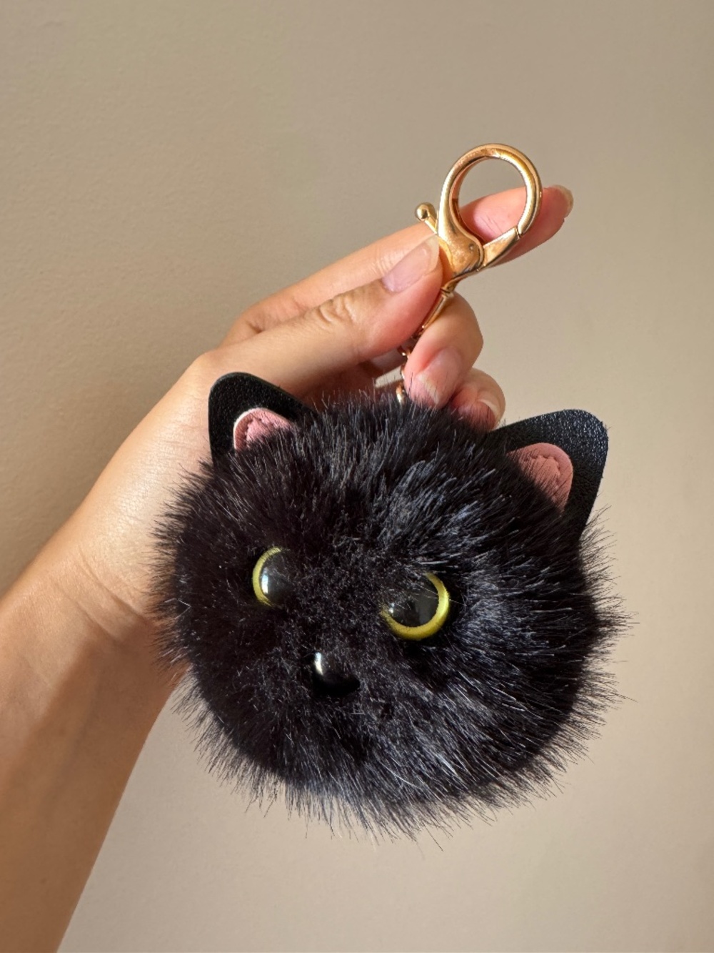 Black cat furry dongle purse bag charm, plush cute kawaii dangle accessories new